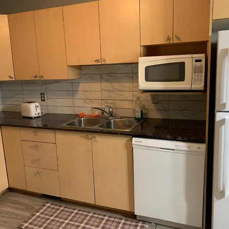 Ottawa Airport Guesthouse Екстериор снимка